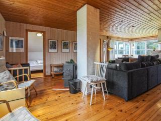 Holiday Home Frellef - 491m from the sea by Interhome - 9