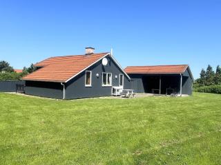 Holiday Home Frellef - 491m from the sea by Interhome - 2
