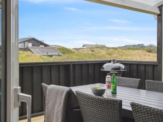Holiday Home Boris - 250m from the sea by Interhome - 3