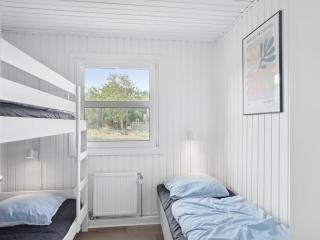 Holiday Home Ingebore - 700m from the sea by Interhome - 1