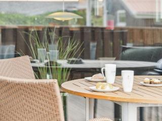 Holiday Home Wolter - 700m from the sea by Interhome - 2