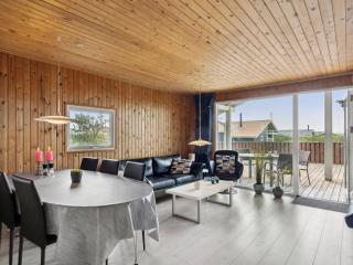 Holiday Home Wolter - 700m from the sea by Interhome - 3