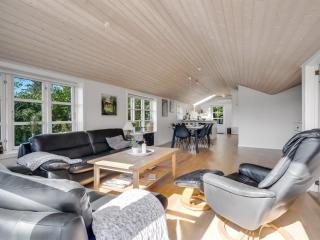 Holiday Home Engelbertine - 210m to the fjord by Interhome - 5
