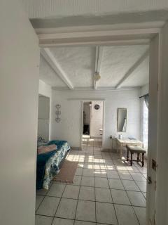 Corner Cottage - All to yourself - 5