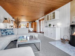 Holiday Home Hakon - 550m from the sea by Interhome - 4