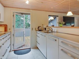 Holiday Home Wisti - 600m from the sea by Interhome - 6