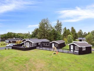 Holiday Home Sylvi - 750m from the sea by Interhome - 0