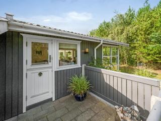 Holiday Home Waghn - 800m to the inlet by Interhome - 2
