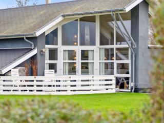 Holiday Home Thrugels - 600m from the sea by Interhome - 0