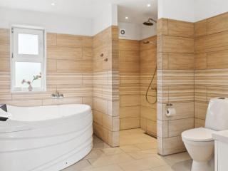 Holiday Home Ronia - 900m from the sea by Interhome - 1