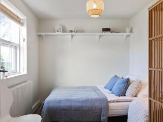 Apartment Thorgny - 900m from the sea by Interhome - 2