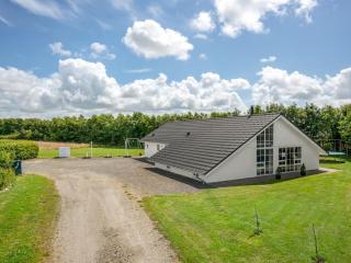 Holiday Home Munder - 1-2km to the fjord by Interhome - 3