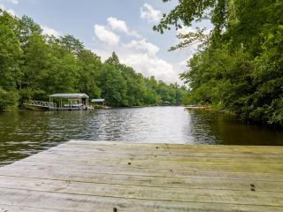 A Little River Romance - Private Dock - Hot Tub - 5