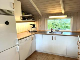 Holiday Home Esther - 500m from the sea by Interhome - 4