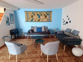 Proche Carcassone chambre avec salle de bain et WC privée Piscine salon et kitchenette partagés avec voyageurs - 3