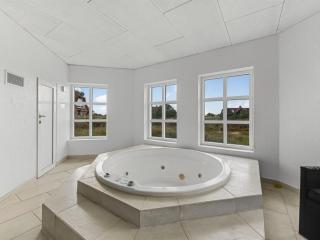 Holiday Home Axeline - 300m from the sea by Interhome - 5