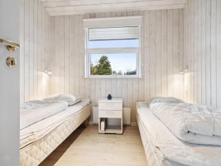 Holiday Home Harald - 300m from the sea by Interhome - 4