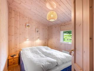 Holiday Home Thrineke - 600m from the sea by Interhome - 3