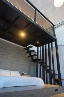 Double Egg Yolk Living Space - 5