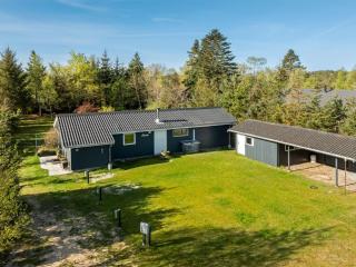 Holiday Home Suvi - 700m from the sea by Interhome - 0