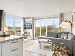 Holiday Home Zina - 600m from the sea by Interhome - 1