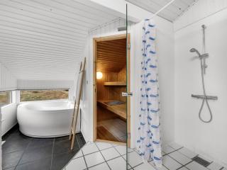 Holiday Home Josef - 950m from the sea by Interhome - 2