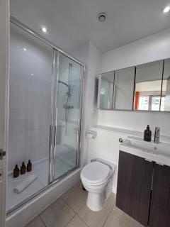 Edinburgh City Sea View Harbour Apartment - 5