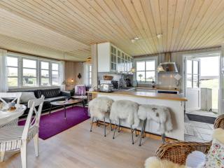 Holiday Home Heilo - from the sea by Interhome - 2