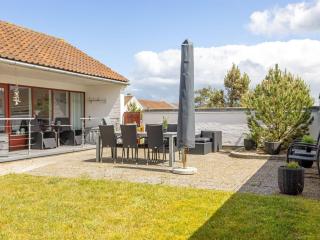 Holiday Home Leny - 900m from the sea by Interhome - 4
