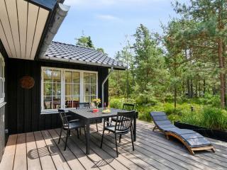 Holiday Home Reinke - 450m from the sea by Interhome - 4