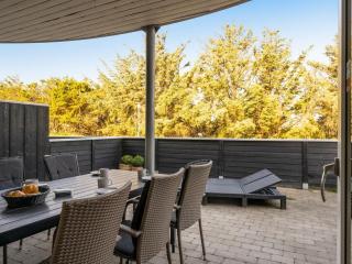 Holiday Home Flugha - 600m from the sea by Interhome - 3