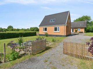 Holiday Home Adrienne - 6-4km from the sea by Interhome - 8