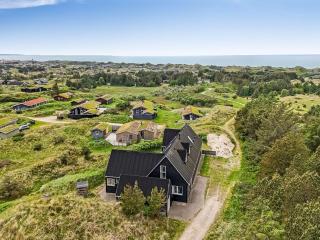 Holiday Home Ajvi - 900m from the sea by Interhome - 3