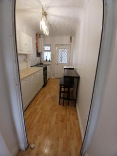 Rose Cottage-4 BED HOUSE FOR CONTRACTORS & FAMILIES Close to M6, J10-NO PARTIES ALLOWED - 2