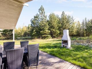Holiday Home Dwerg - 500m from the sea by Interhome - 6