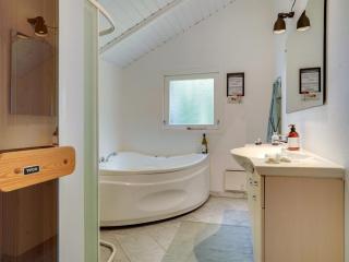 Holiday Home Jannick - 1-5km from the sea by Interhome - 1