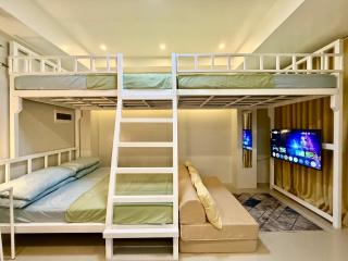 the 19Th Transient House - 9