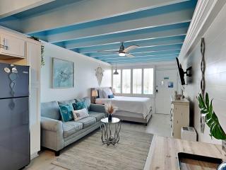 Fontainebleau Terrace 332 - 9