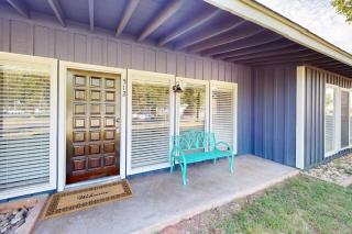 Wine Country Retreat w/ Yard: 1 Mi to Main Street - 0