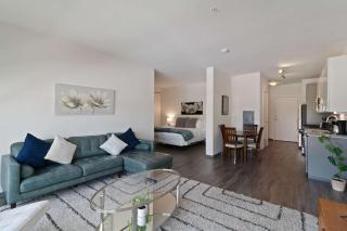 New Modern 1BR City Escape - 3