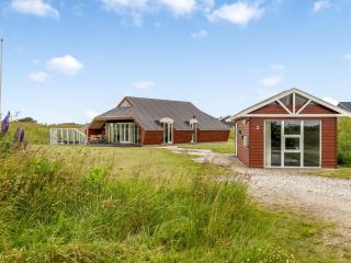 Holiday Home Tjark - 500m from the sea by Interhome - 3