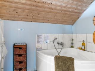 Holiday Home Tjark - 500m from the sea by Interhome - 5