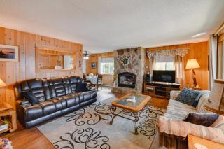 Lakefront Retreat with Pedal Boat and Dock in Kalkaska - 7