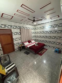 Shri Punjabi atithi nivas 100 metre saryu Ghat 900 metre Ram mandir - 4