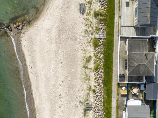Holiday Home Folkhart - 10m from the sea by Interhome - 8