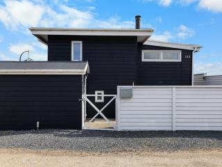 Holiday Home Folkhart - 10m from the sea by Interhome - 7