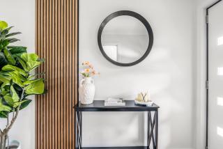New Stylish Family Escape with Deck - 7 mins to MONA - 9