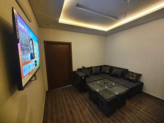 Cozy 1BKH Luxury Apartment - 2