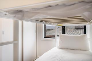 New Stylish Family Escape with Deck - 7 mins to MONA - 4