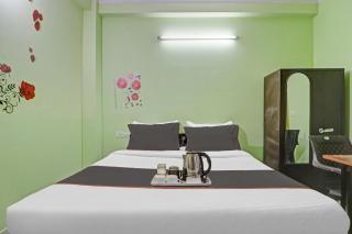 Hotel O Premium Room - 3